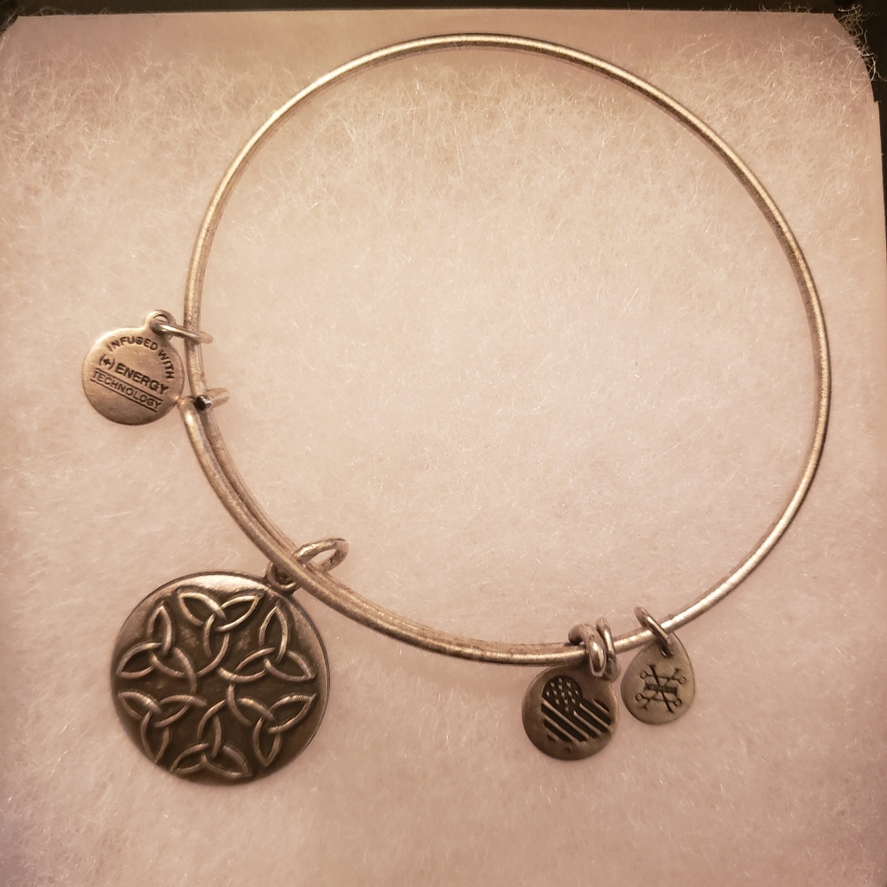 Destiny and Wisdom Alex and Ani bracelet